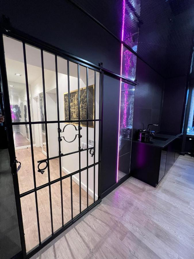 Bdsm Apartament Czestochowa Luxxx - Adults Only - Tylko Dla Doroslych Экстерьер фото