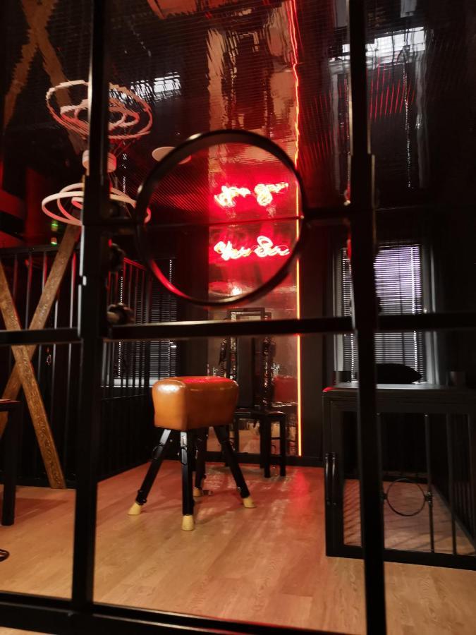 Bdsm Apartament Czestochowa Luxxx - Adults Only - Tylko Dla Doroslych Экстерьер фото